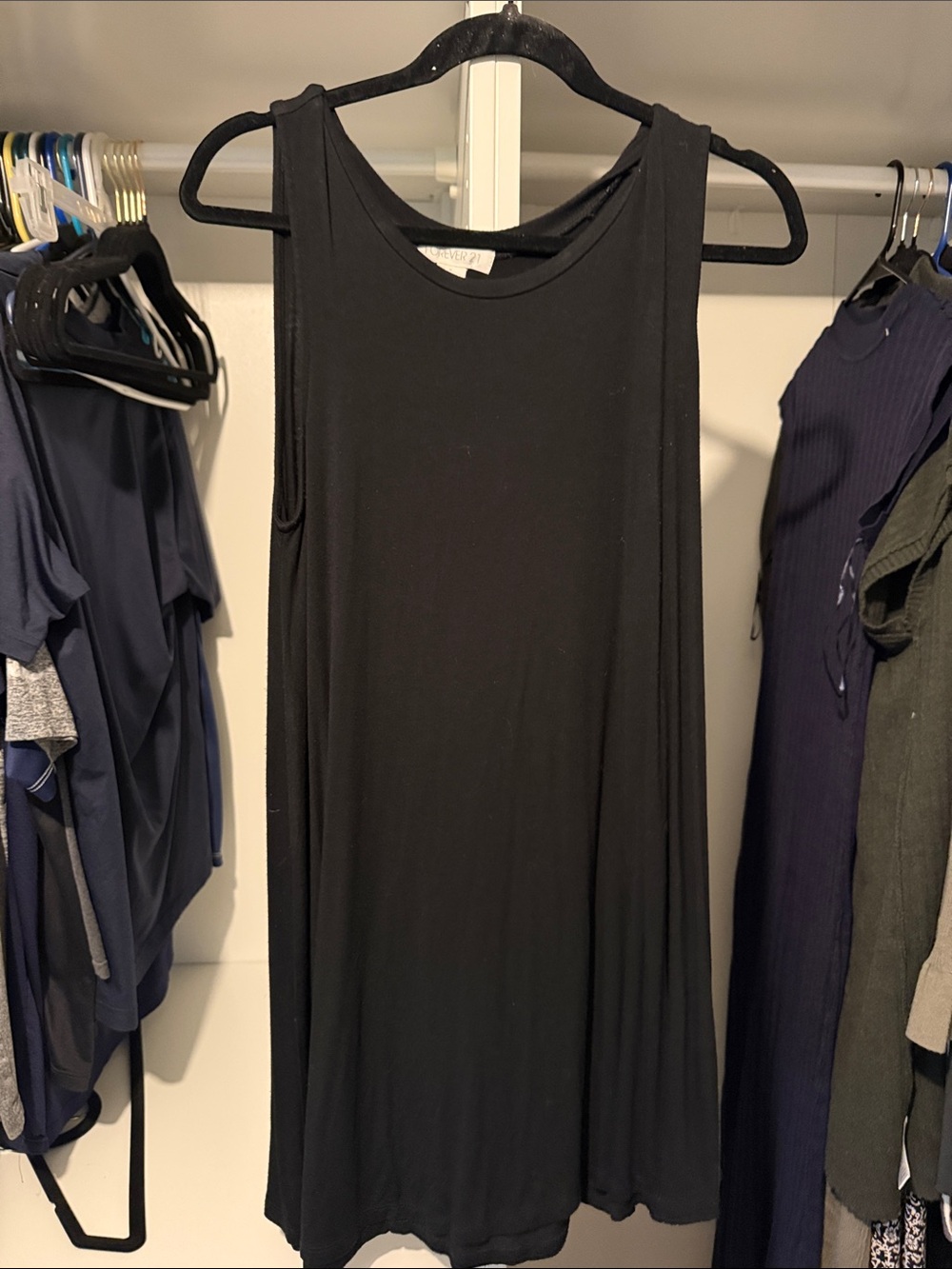 Forever 21 Black Sleeveless Midi Swing Dress